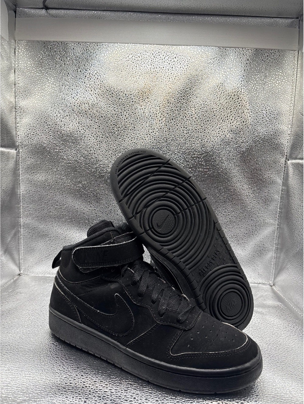 Nike court borough mid 2 triple black